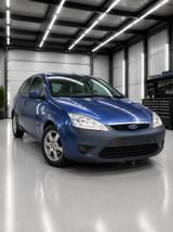 Ford Focus 1,6 Style MY08 1.6 5-Gang 100 PS 3-Türer - Ford Focus aus 2007: Style