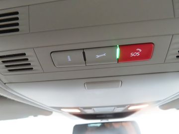 Fotografie 15 des Skoda Fabia Ambition 1.0 MPi Bluetooth SmartLink Touch