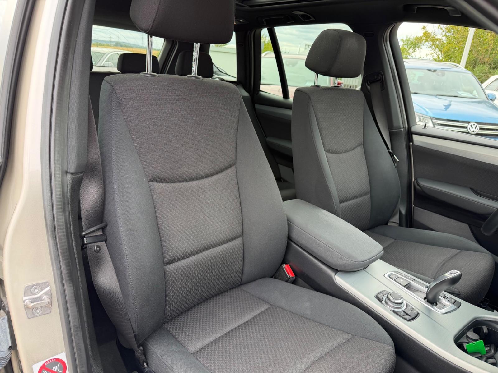 BMW X3 xDrive 20 d Auto.LED BI-Xenon Navi 1.Hand Pan