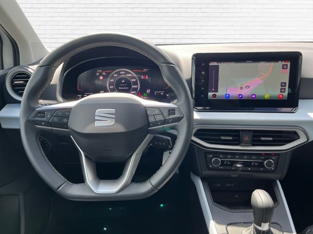 Fahrzeugabbildung SEAT Arona 1.0 TSI Road Edition KLIMA LED NAVI LEDER