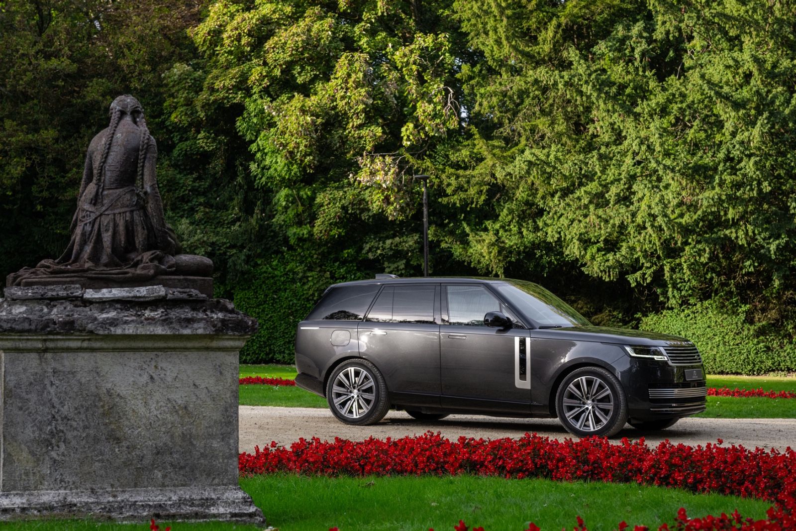 Land Rover Range Rover SV P550e | VAT | Executive Package