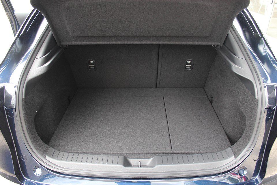 Fahrzeugabbildung Mazda CX-30 2025 M-Hybrid Homura G-140 AT NAVI ACAA SH