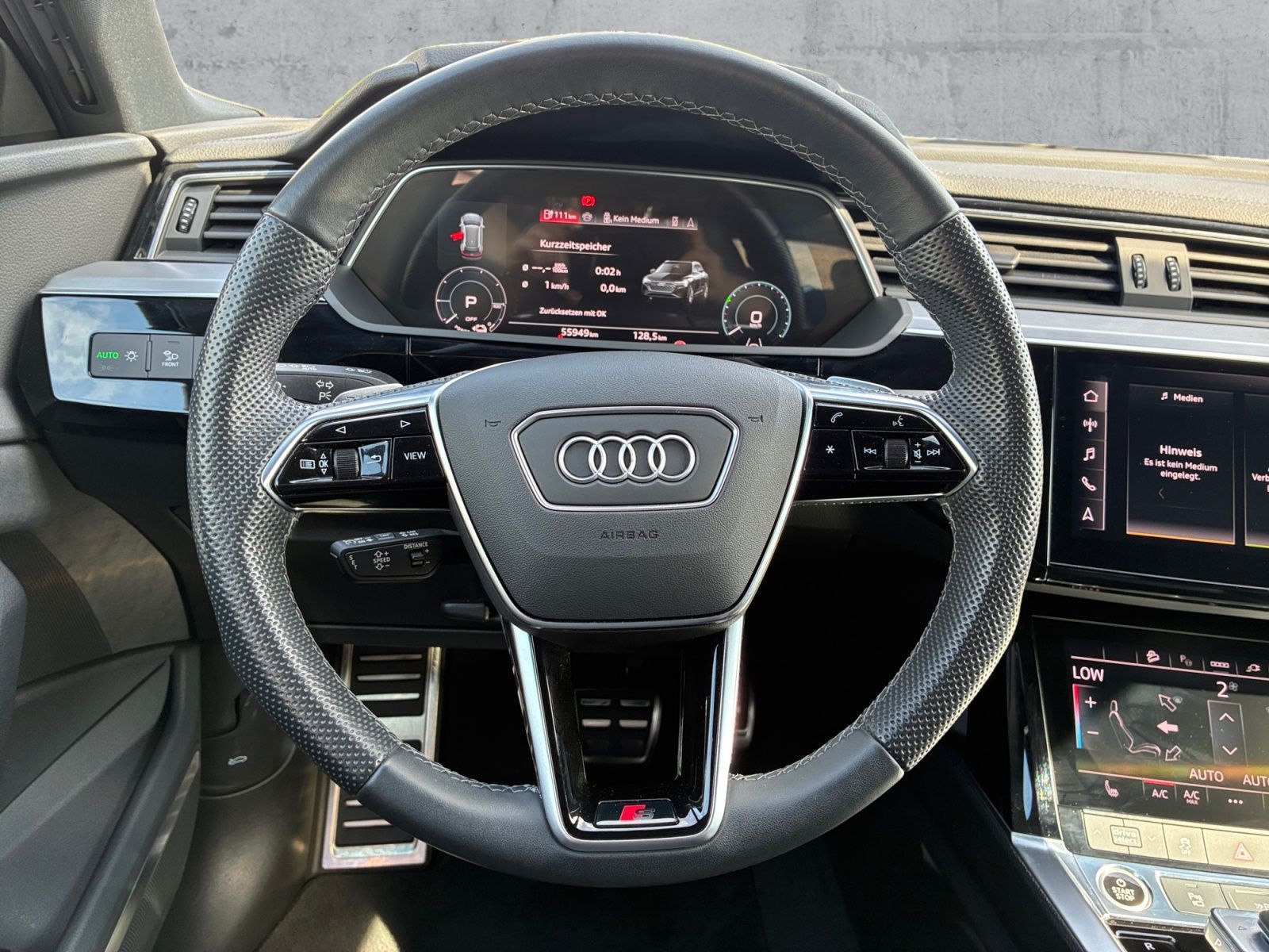 Audi Q8 e-tron - Bild 10