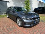 BMW 318i Touring Advantage Auto Advantage - BMW 318 in Oberhausen