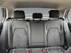 Fahrzeugabbildung Volkswagen Golf VIII Lim. Life LED Navi Sitzh Massage ACC