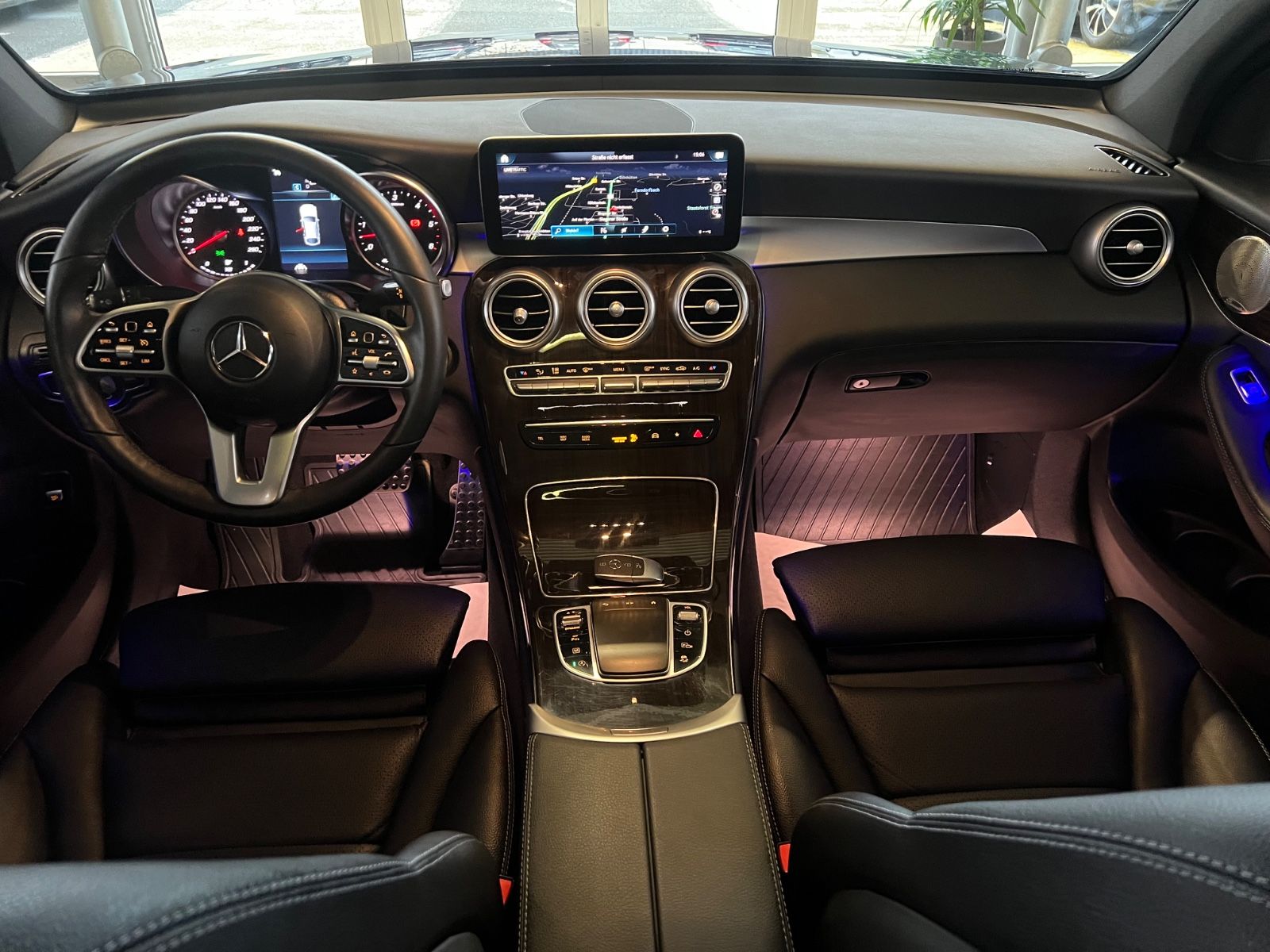 Fahrzeugabbildung Mercedes-Benz GLC 400 d Coupe 4Matic AMG LINE *MB100 GARANTIE