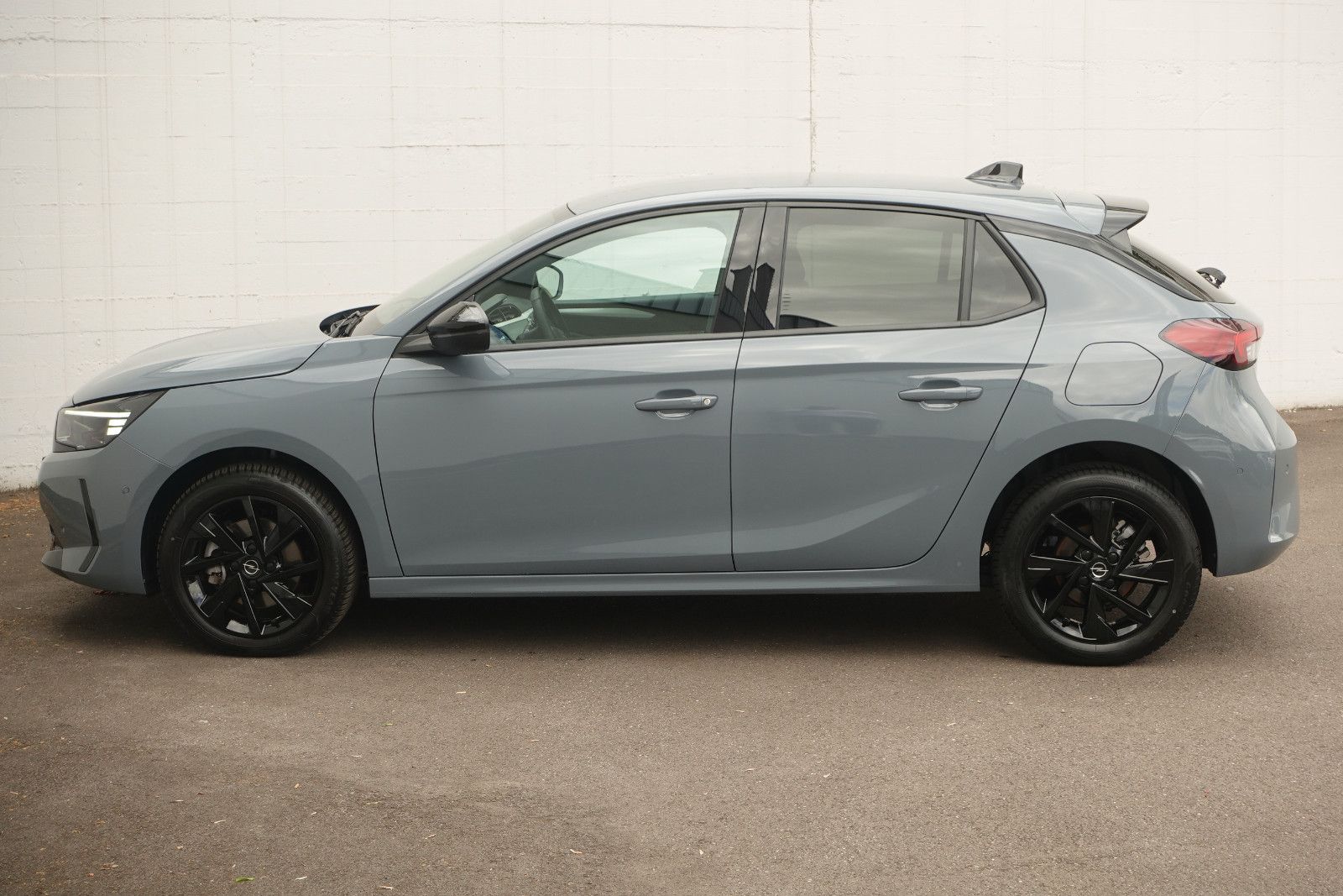 Fahrzeugabbildung Opel Corsa GS 1.2T,Navi,Kamera, Sitzhzg,Allwetter,LED