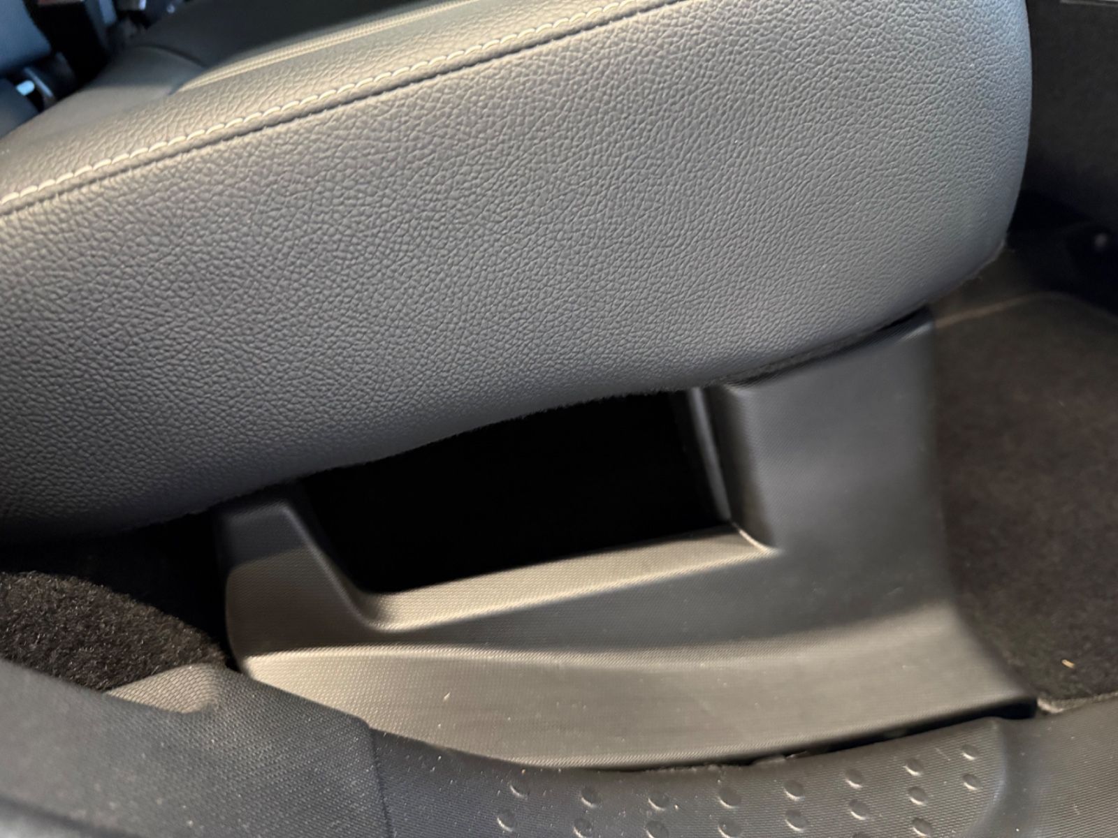 Fahrzeugabbildung Renault Twingo Techno Electric, Navi, Rückfahrkamera