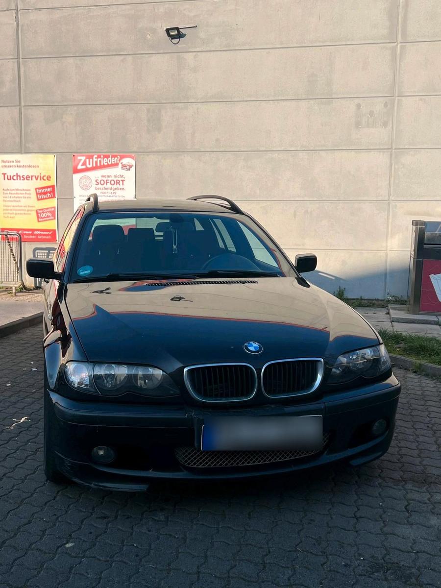 BMW M2 2004 — вигляд ззаду
