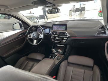 Fahrzeugabbildung BMW X3 xD30d xLine ACC 360° HUD H/K AHK Komfort DAB