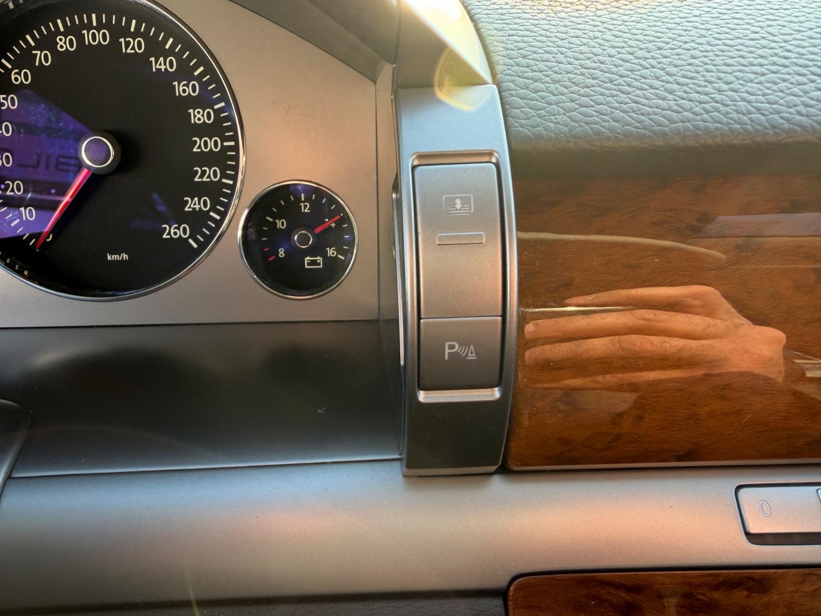 Volkswagen Phaeton V6 TDI 4Motion*KAMERA*NAVI*LEDER*2.HAND*