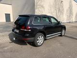 Volkswagen Touareg 3,0 V6 TDI 4x4 AHK VOLL.Standheiz. - gebrauchte VW Touareg aus dem Jahr 2008