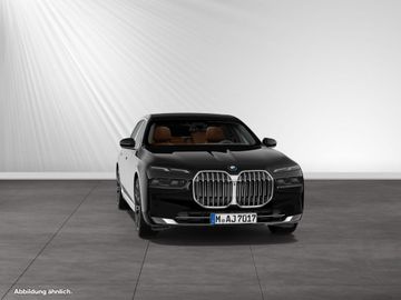BMW 740 - 12