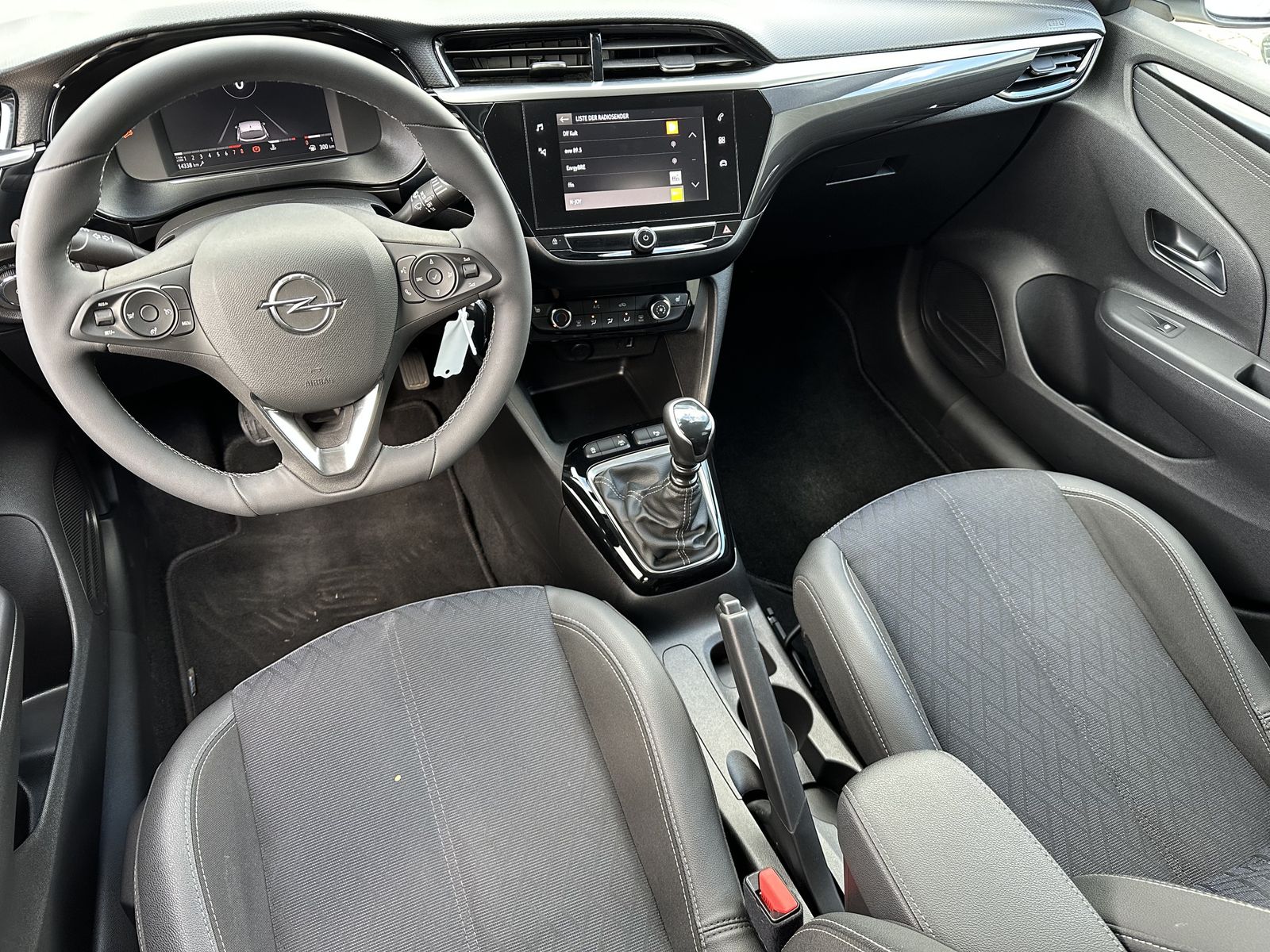 Fahrzeugabbildung Opel Corsa 1.2 5-Türer Elegance LED+DAB+SHZ+EPH+TEMP