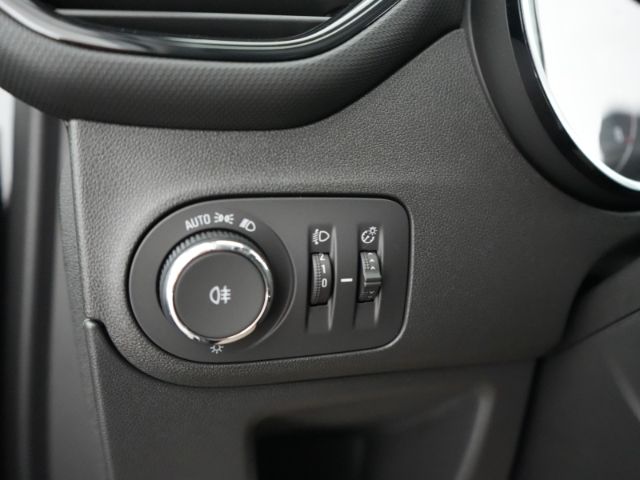 Crossland ELEGANCE AT+LED+NAVI+RÜCKFAHRKAMERA+SI