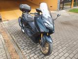 Yamaha TMAX 560 Tech Max. Yamaha Topcase City 50 Liter - Yamaha TMAX 560 Tech Max