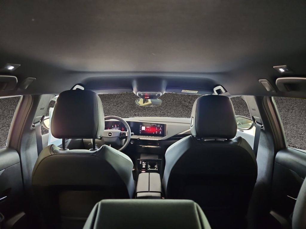 Fahrzeugabbildung Opel Astra Sports Tourer 1.2 Turbo Automatik GS