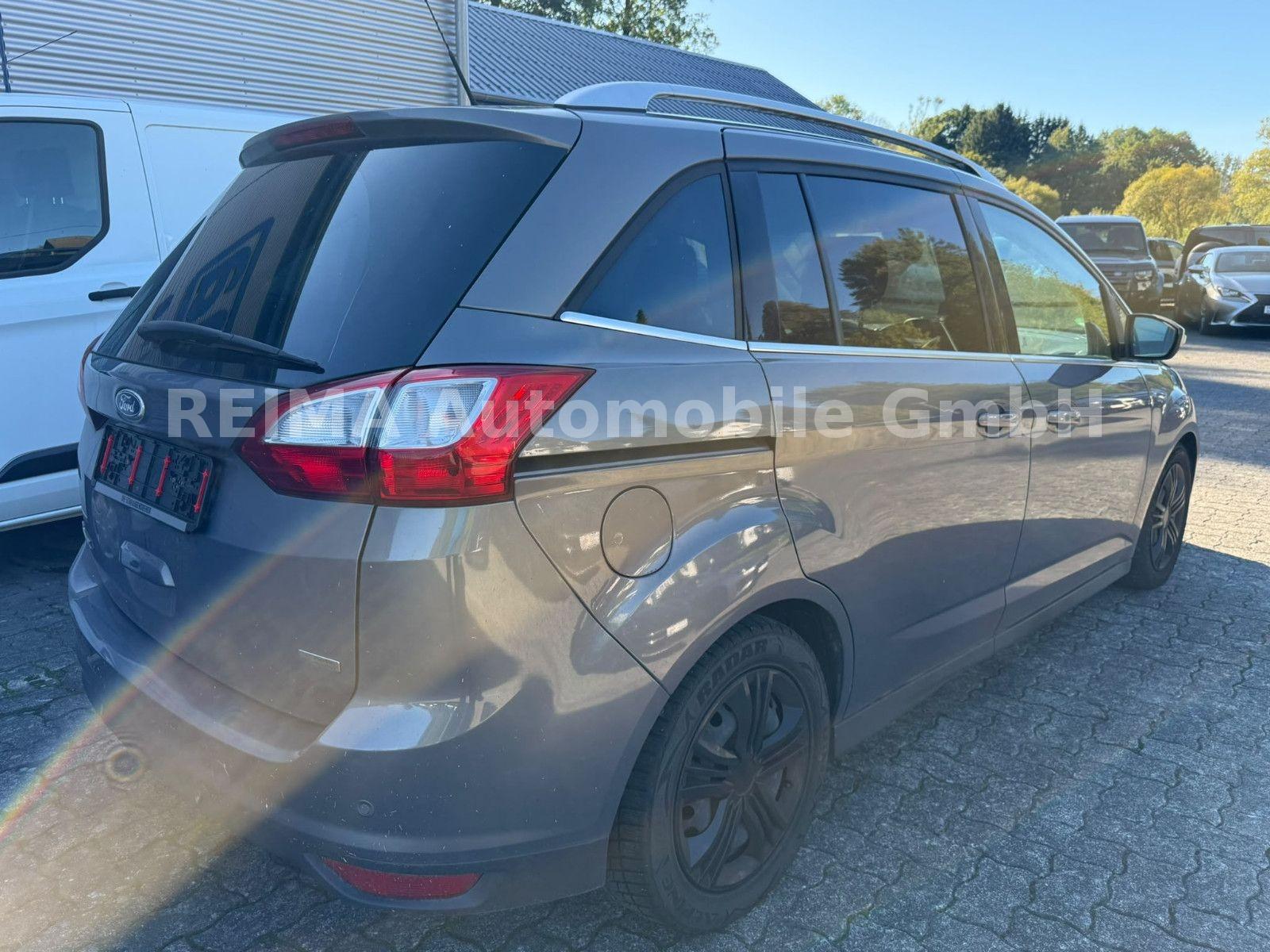 Ford Grand C-MAX 2011 — photo 6