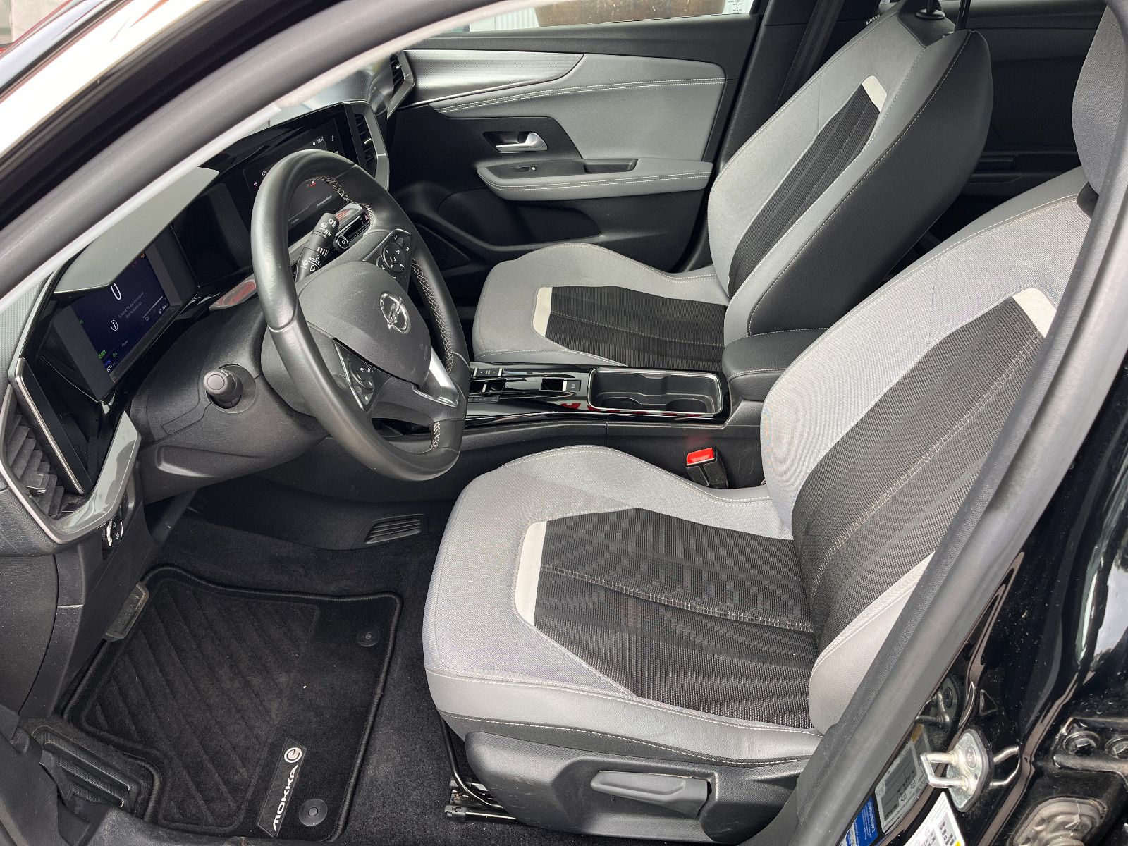 Fahrzeugabbildung Opel Mokka e Elegance