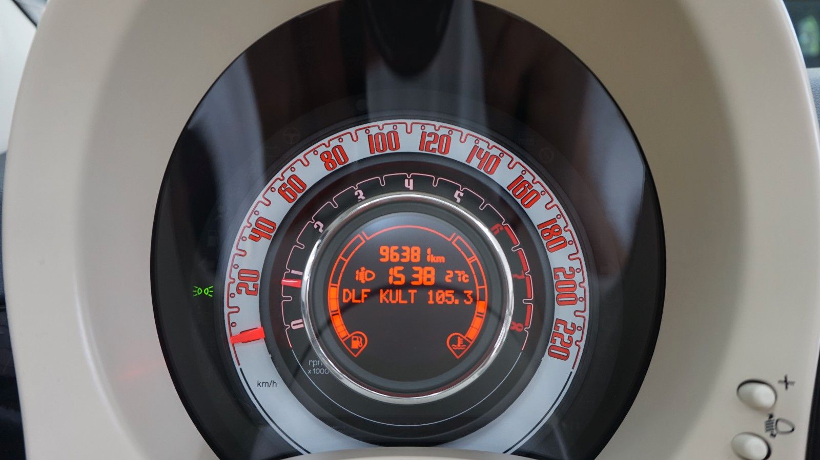 Fahrzeugabbildung Fiat 500 Lounge Cabrio  Scheckh. gepfl. TÜV neu