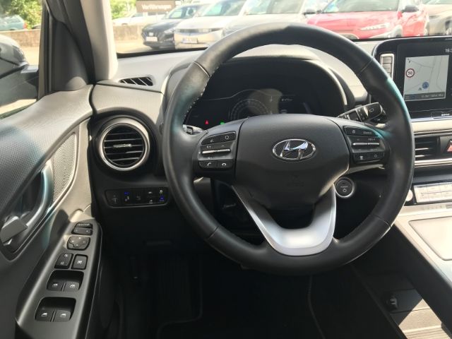 Fahrzeugabbildung Hyundai KONA Premium Elektro 2WD +HUD+NAVI+KLIMA+SHZ+RFK