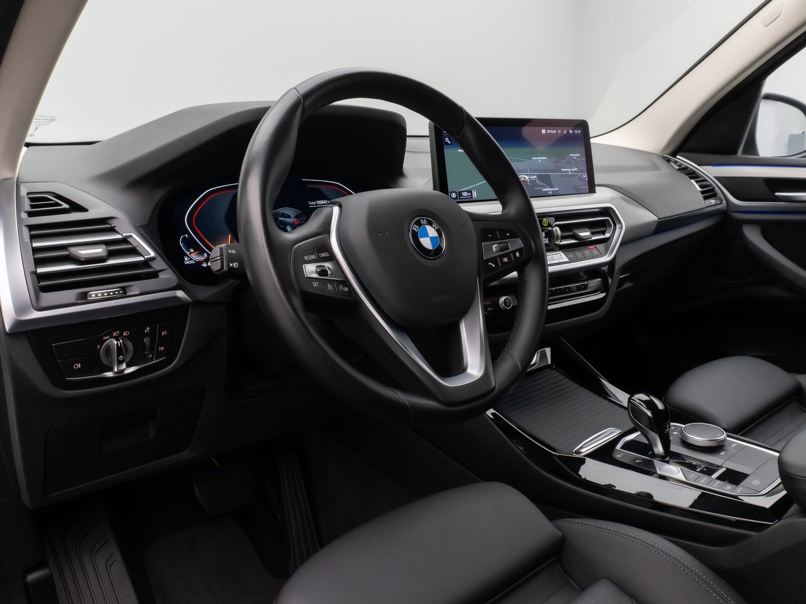 Fahrzeugabbildung BMW X3 xD20d KameraDAB HiFi Leder Alarm Sport 18Zoll