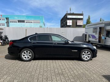 BMW 730 - 4