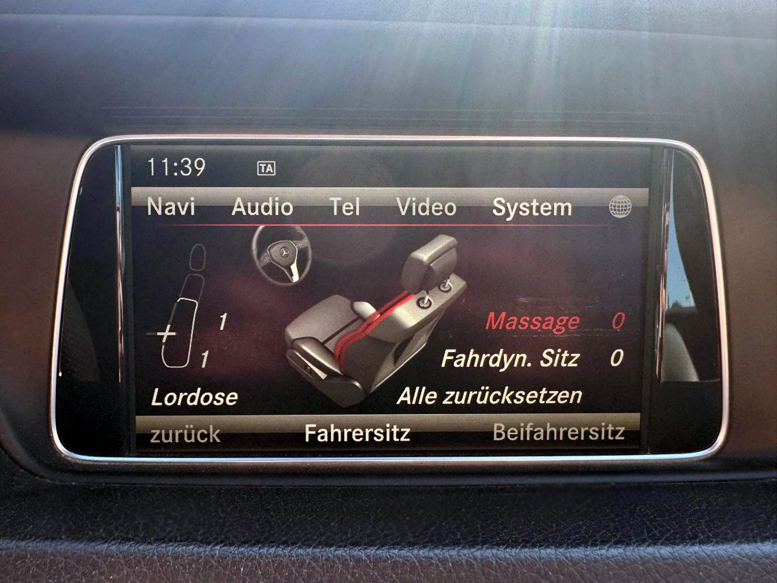 Fahrzeugabbildung Mercedes-Benz E 350 Avantgarde Bluetec MwSt. AHK 360° H&K  ACC