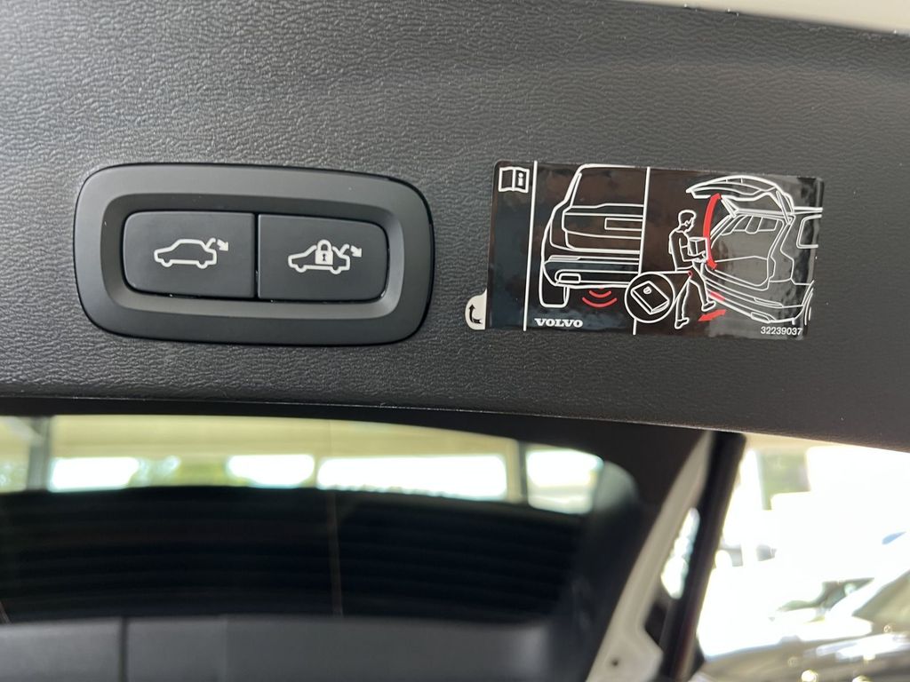 Volvo XC40 T5 R-Design Expression Recharge ACC BLIS