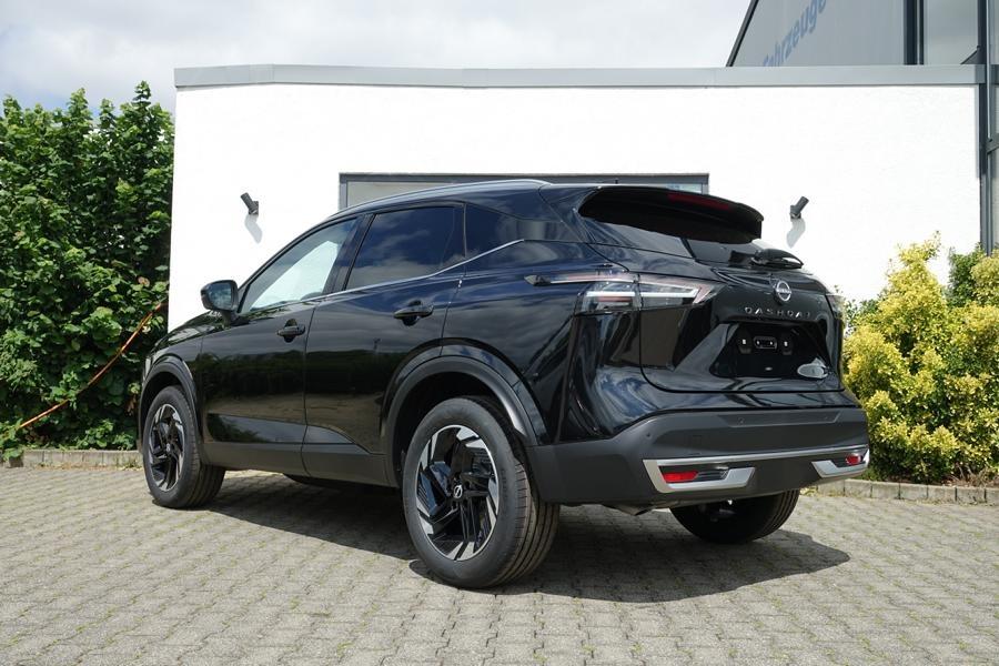 Nissan Qashqai N-Connecta 158PS Xtro WinterPaket SOFORT