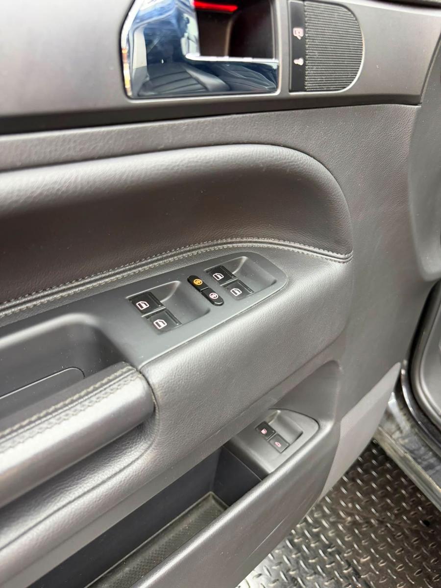 Volkswagen Touareg 2007 — photo 15