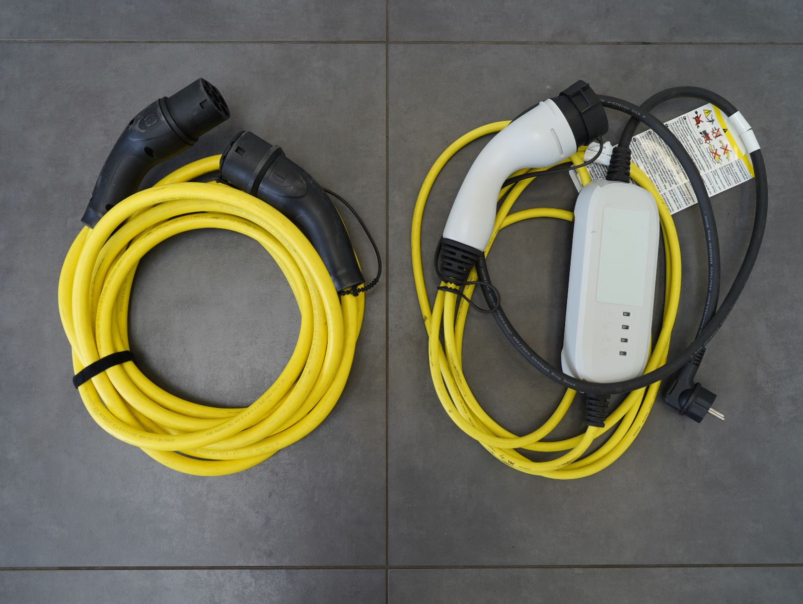Fahrzeugabbildung CUPRA Born 170KW/82KWH/LED/NAVI/5-SITZER/19"