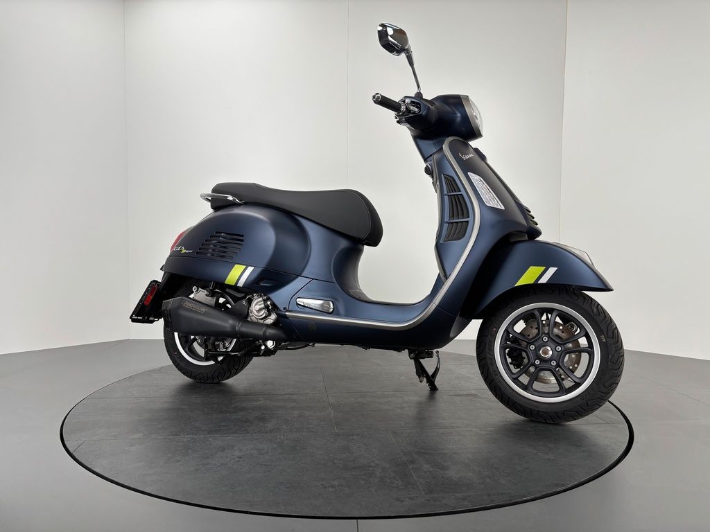 Fahrzeugabbildung Vespa GTS 300 SUPER TECH *NEUWERTIG/REMUS*
