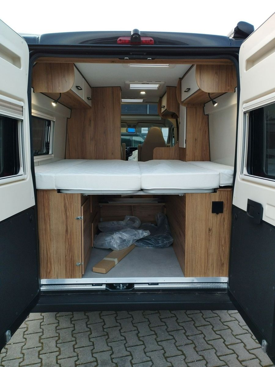 Fahrzeugabbildung Karmann Dexter DE 600 Markise, Captain-Chair-Sitze