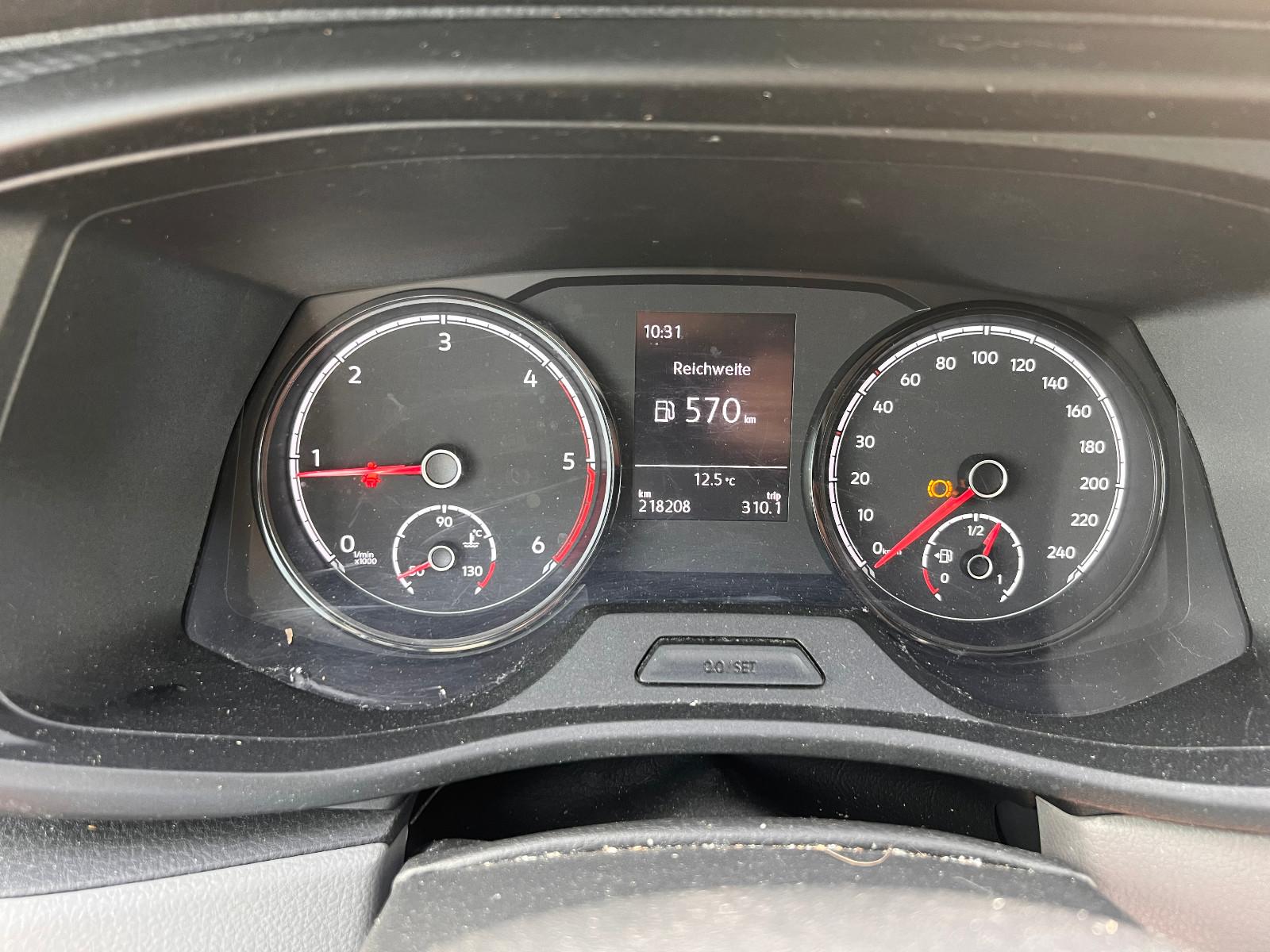 Volkswagen T6.1 Transporter Kasten FWD EcoProfi AHK SHZ PDC