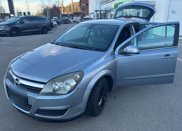 Opel OPEL Astra, 77kW, 105 PS, Automatik, 232.1...