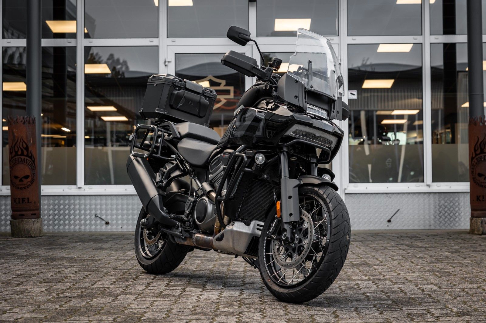 Fahrzeugabbildung Harley-Davidson RA1250S Pan America Special - TOURING PAKET