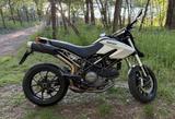 Ducati Hypermotard 796 in weiß Standort Berlin - Offers
