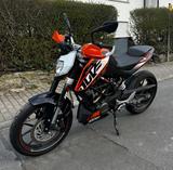 KTM 125 Duke  - KTM 2011 DUKE 125