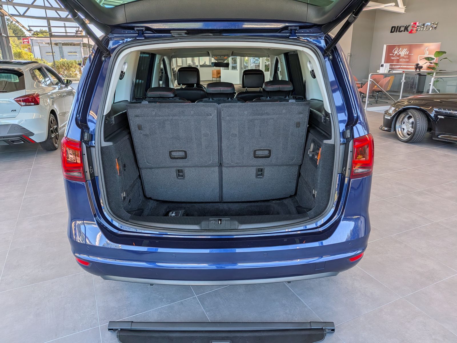 Fahrzeugabbildung SEAT Alhambra FR-Line Allrad BI-Xenon Cam 7-Sitz AHK