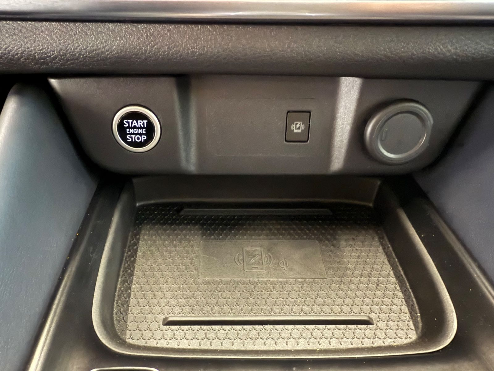 Fahrzeugabbildung Nissan Qashqai Tekna MHEV Autom.;Headup,Leder,17.136 km