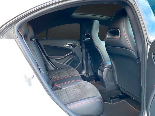 Mercedes-Benz CLA 220