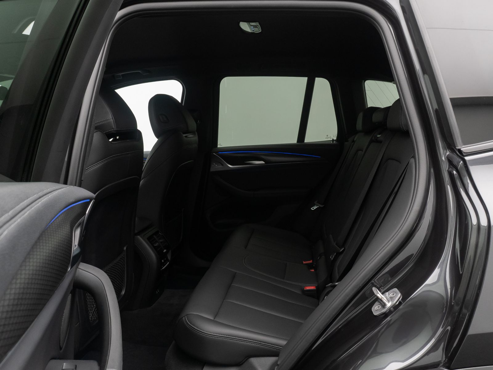 Fahrzeugabbildung BMW X3 xD30d M Sport 360°Laser Standheizung HiFi DAB