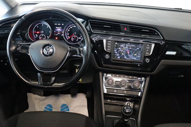 Fahrzeugabbildung Volkswagen Touran 1.6Ltr Comfortline |7SITZER|PANO|SHZ|PDC|