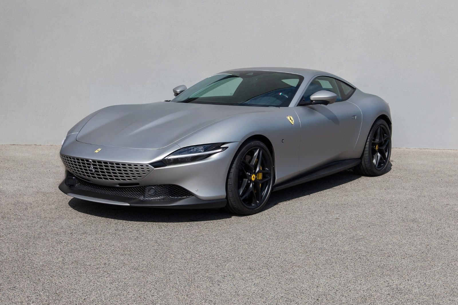 FERRARI Roma
