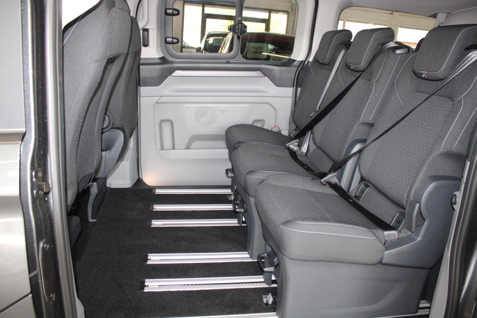 Fahrzeugabbildung Ford Tourneo Custom L1 TREND 8-Sitze LED NAVI CAM uvm