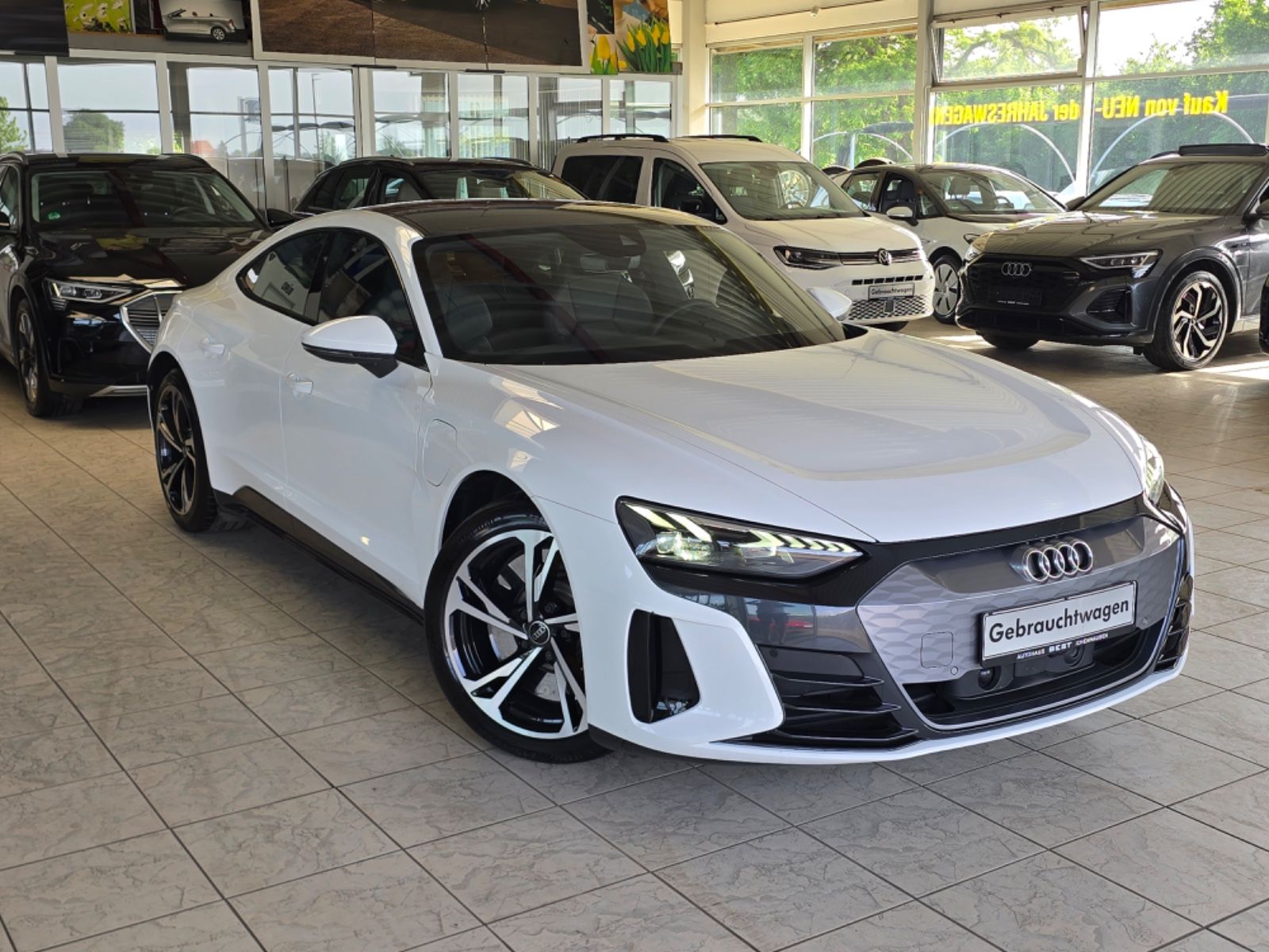 Audi e-tron GT quattro PANO B&O SOUND AMBIENTAL 20" imagem 3