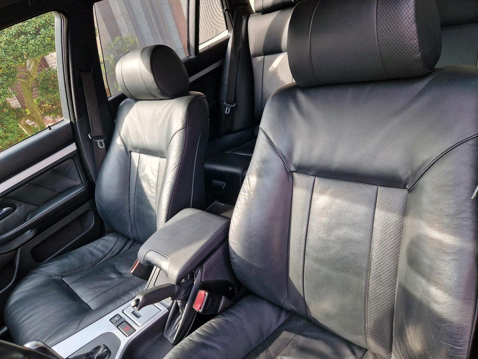 BMW 520 2004 — interior