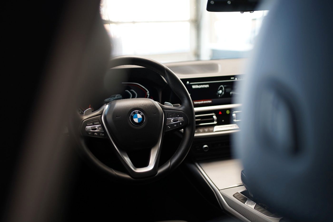 Fahrzeugabbildung BMW 320d Touring +Live Cockpit Prof.+Driving Assist.