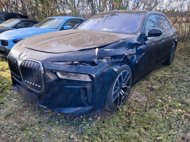 BMW 740 7  d xDrive M Sport (Fahrzeug-Nummer 442289733)